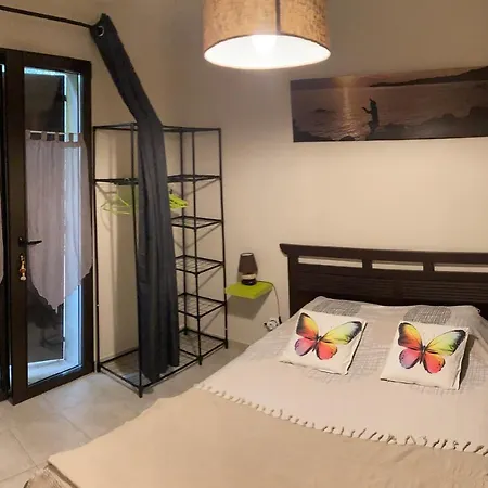 Les Hauts De Frisella Guest house Monacia-d'Aullene