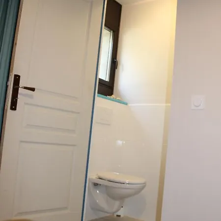 Guest house Les Hauts De Frisella 3*