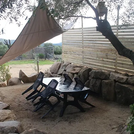 Guest house Les Hauts De Frisella 3*